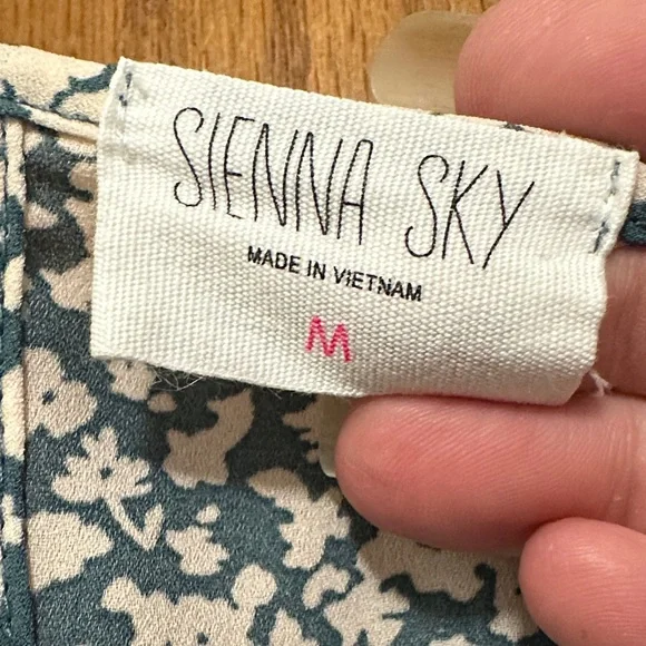 Sienna Sky Green and White Floral Midi Dress - Picture 4 of 7